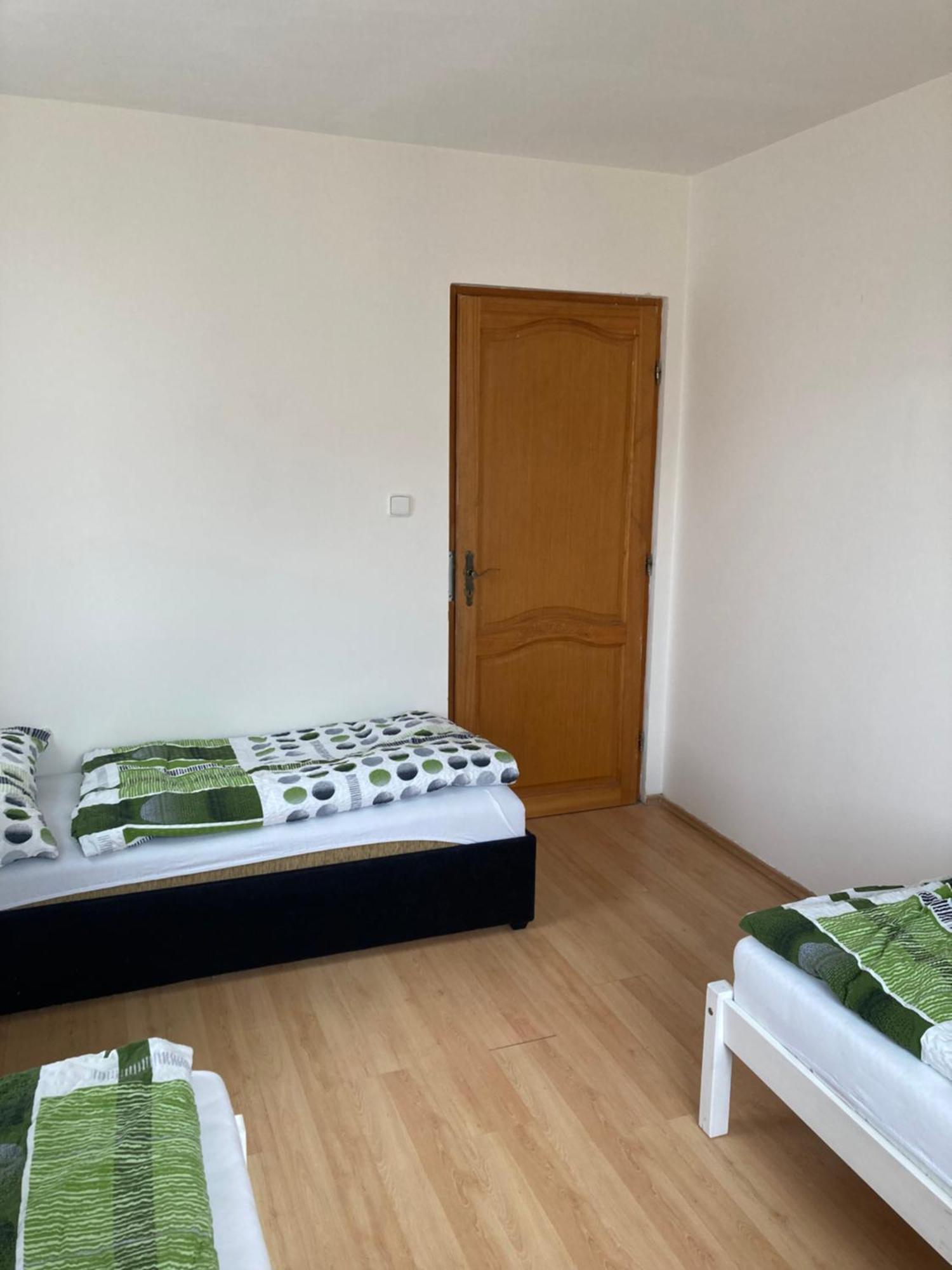 Apartman เชสเกบูดิเยโจวิตเซ ภายนอก รูปภาพ